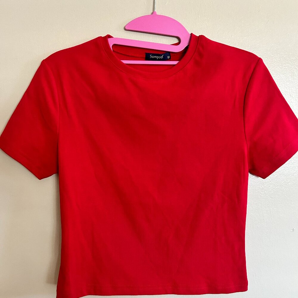 Size M red crop top Sampeel
